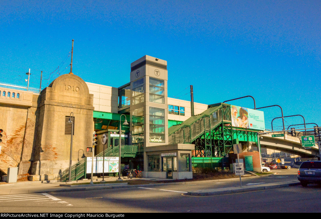 Boston Subway Science Park Station